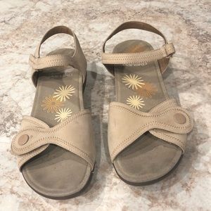 Dankso Ankle Strap Sandals Tan Leather Open Toe Hook And Loop Women 40 US 9.5/10